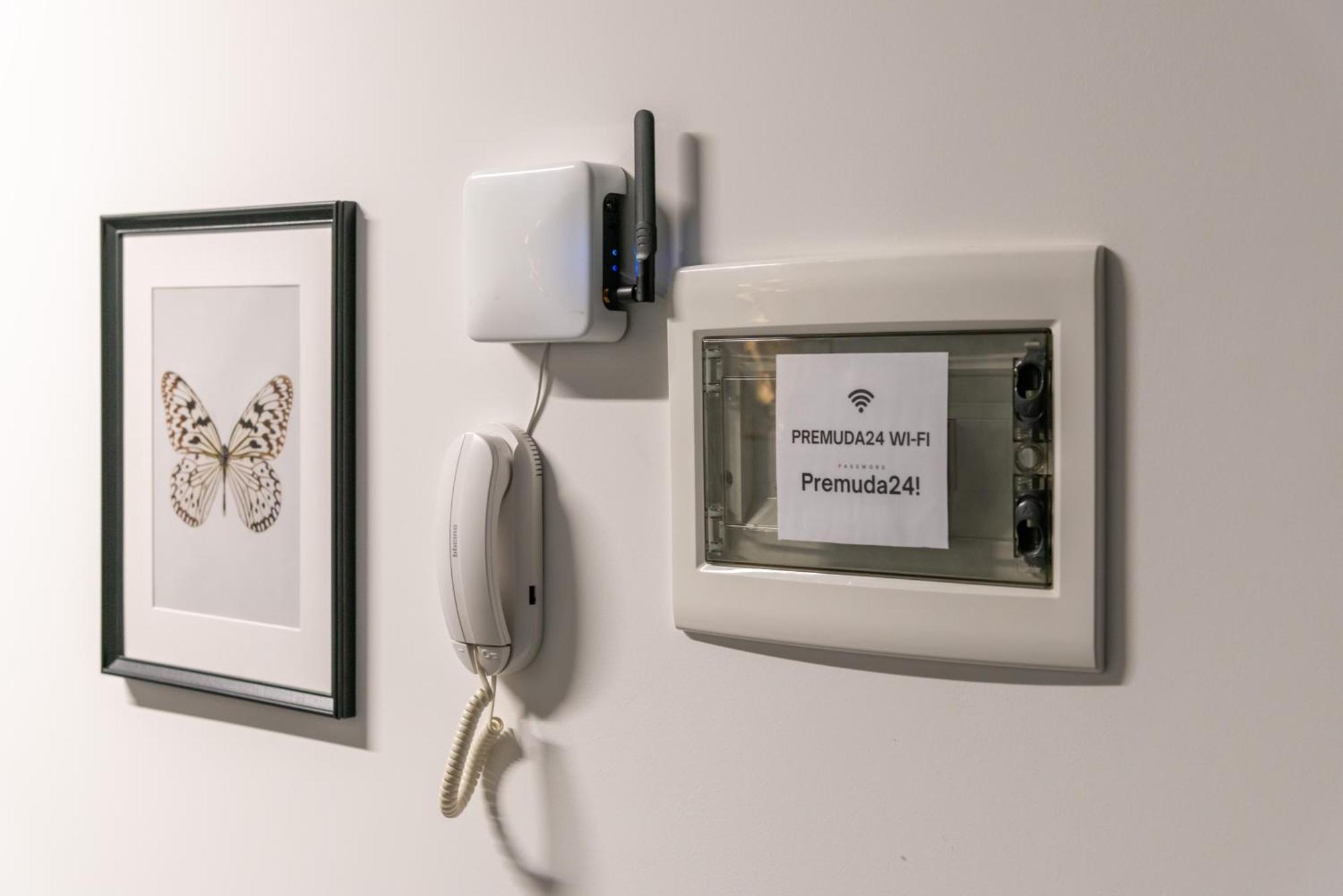We - Premuda Boutique, * Milano