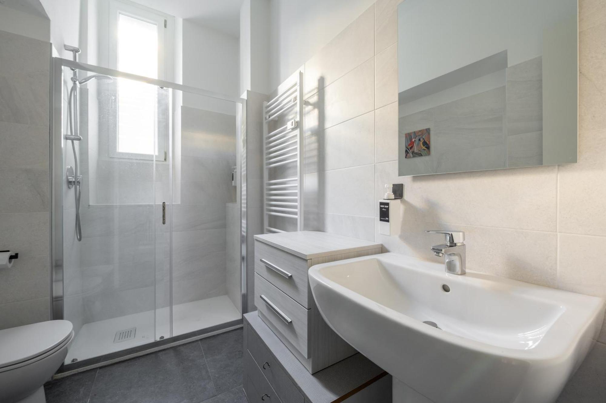 We - Premuda Boutique, Milano